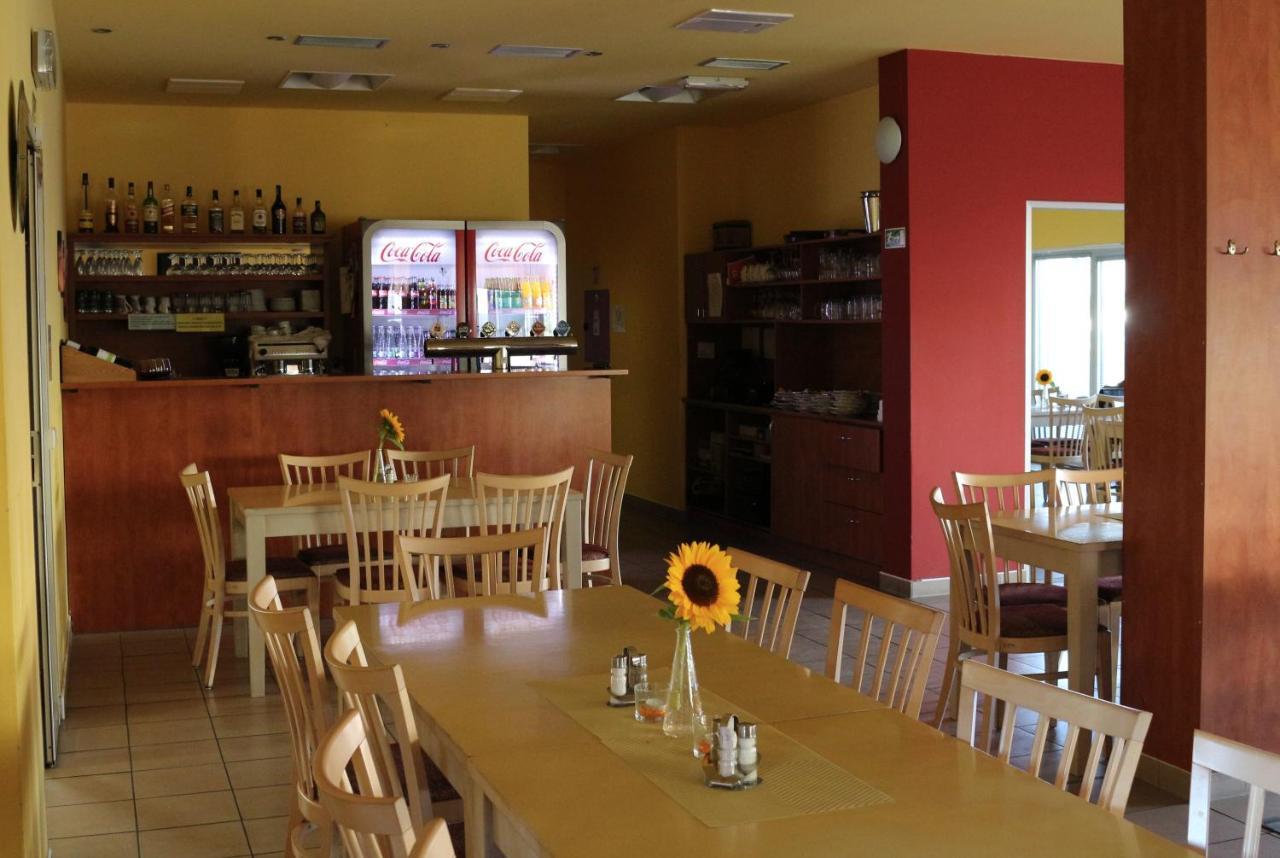 Hotel Petra Liberec Ngoại thất bức ảnh